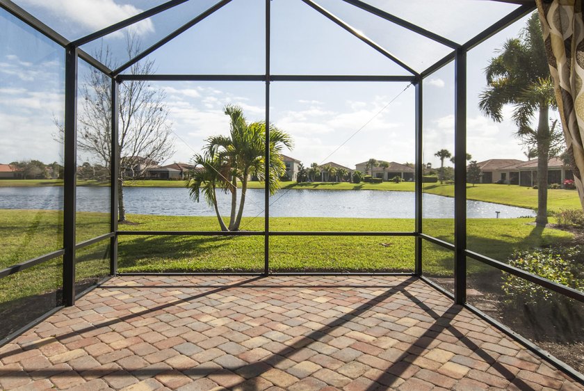 Experience the tranquility of Vero Lago with this beautiful home - Beach Home for sale in Vero Beach, Florida on Beachhouse.com