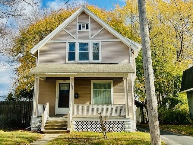 Charming three bedroom one bath home with some great features - Beach Home for sale in Manistee, Michigan on Beachhouse.com