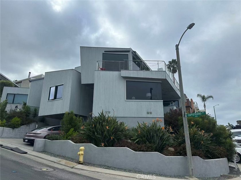 Enjoy breathtaking panoramic ocean and Catalina Island views - Beach Home for sale in Laguna Beach, California on Beachhouse.com
