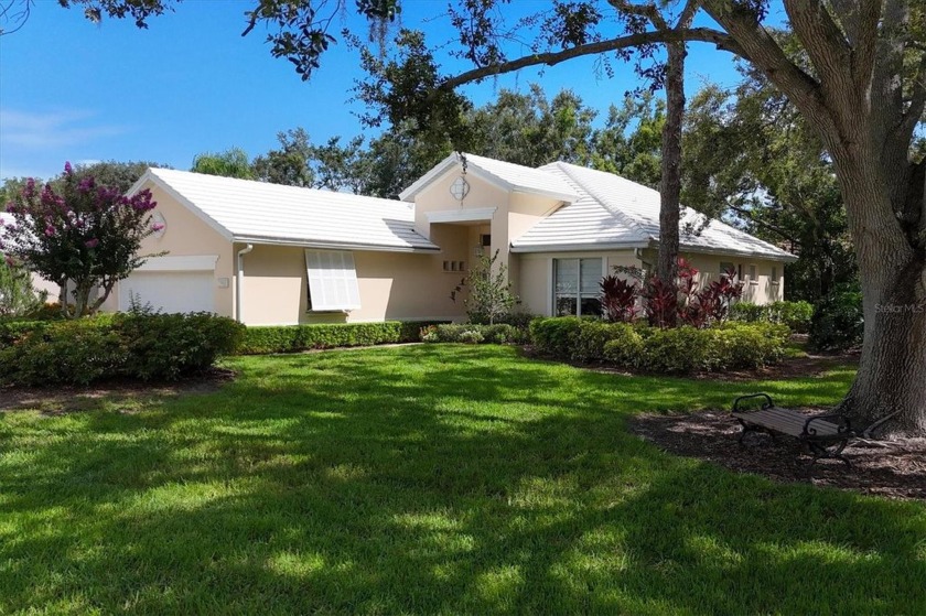UPDATES: ROOF (2020), AC (2022) WATER HEATER (2022), KITCHEN & - Beach Home for sale in University Park, Florida on Beachhouse.com