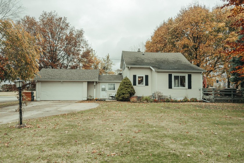 Charming three-bedroom, two-bathroom home in beautiful St - Beach Home for sale in Saint Joseph, Michigan on Beachhouse.com