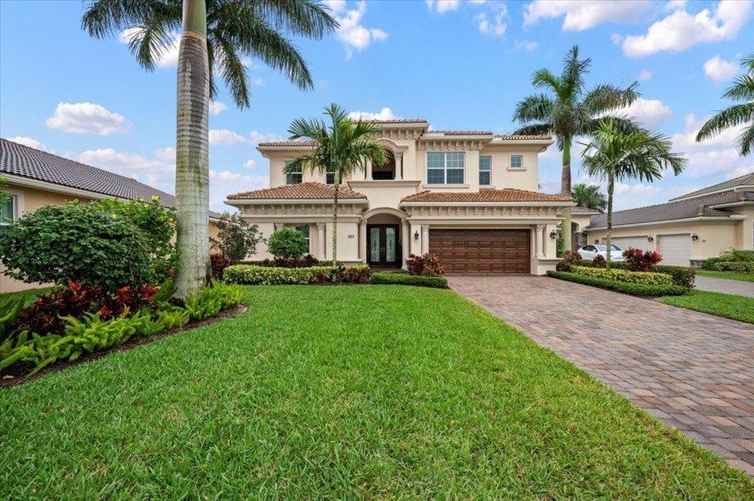 WELCOME HOME!! This 4 Bed (Owners & Guest Suite Downstairs) 3.5 - Beach Home for sale in Jupiter, Florida on Beachhouse.com