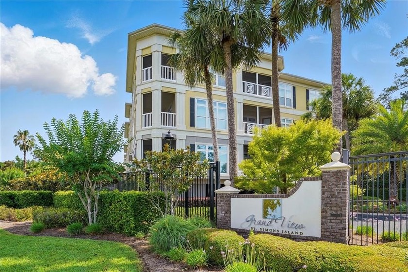 Stunning one-level condo located mid-island within a secure - Beach Condo for sale in Saint Simons, Georgia on Beachhouse.com