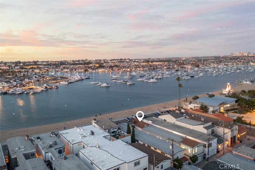 Zoned as a BAYFRONT TRIPLEX, but currently configured as a - Beach Townhome/Townhouse for sale in Newport Beach, California on Beachhouse.com