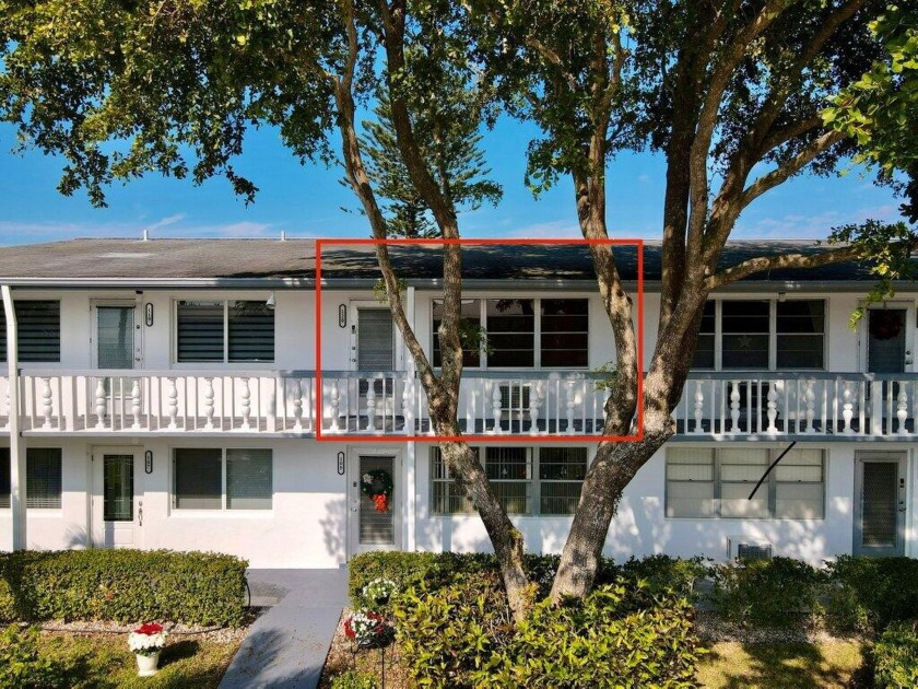 Wonderful opportunity to enjoy this bright 1 bedroom/ 1.5 - Beach Condo for sale in West Palm Beach, Florida on Beachhouse.com