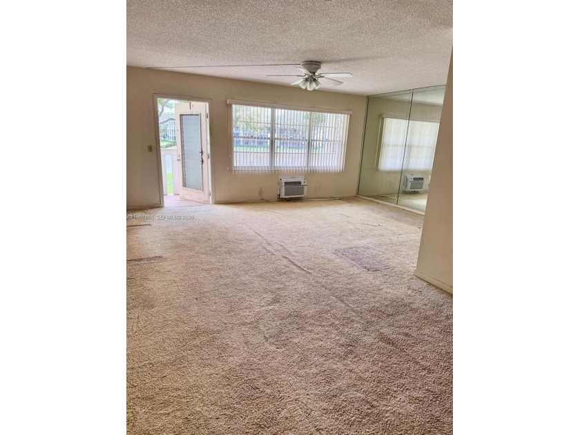 Comfortable 1-bedroom, 1.5-bath condo located in the - Beach Condo for sale in Boca Raton, Florida on Beachhouse.com