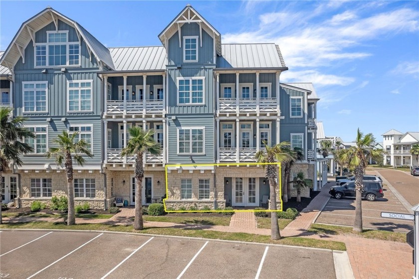 Welcome to the *Palm Treat Retreat*! This first-floor, fully - Beach Condo for sale in Port Aransas, Texas on Beachhouse.com