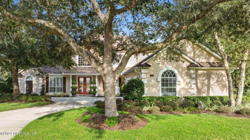 Stunning 4400+ Sq Ft POOL home on over 1/2 acre in highly - Beach Home for sale in Jacksonville, Florida on Beachhouse.com