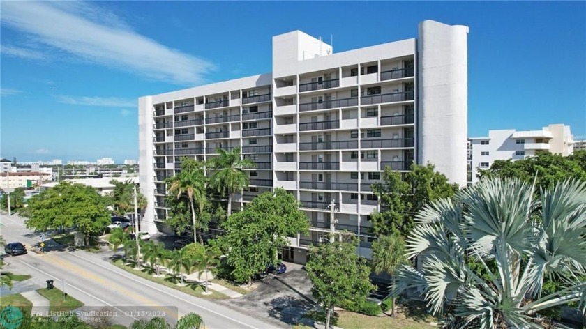 Priced to sell, high floor, bright & private corner-end-unit - Beach Condo for sale in Fort Lauderdale, Florida on Beachhouse.com