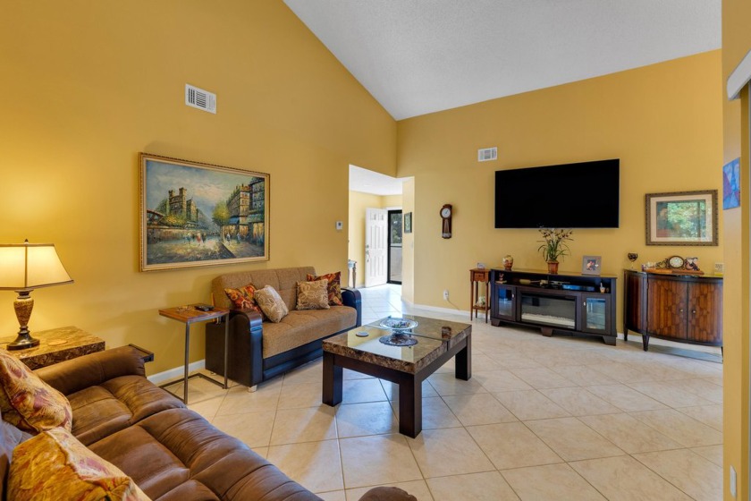 Lovely 2/2 in the much sought after Coves at Aberdeen - Beach Condo for sale in Boynton Beach, Florida on Beachhouse.com