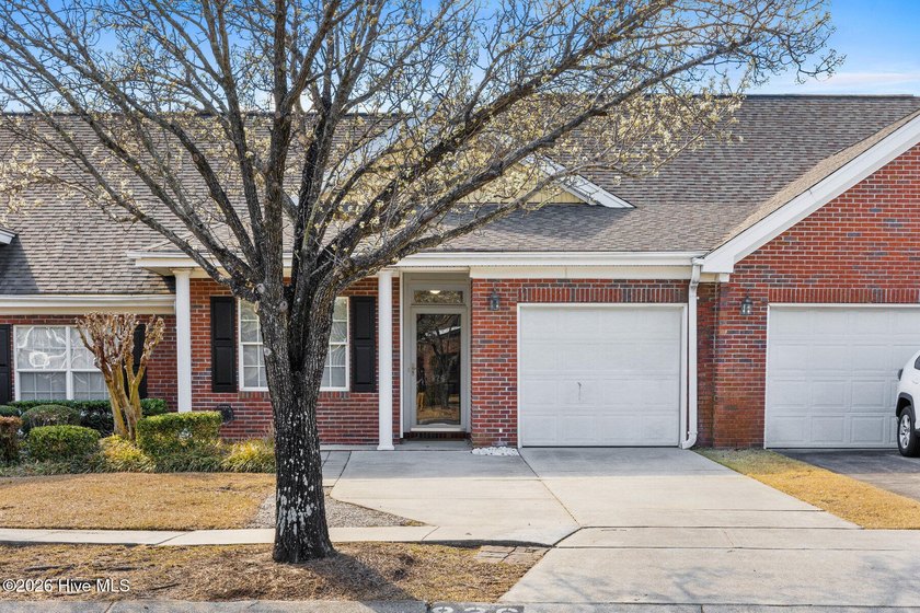 Fully furnished (if desired) and impeccably maintained, 826 - Beach Townhome/Townhouse for sale in Wilmington, North Carolina on Beachhouse.com
