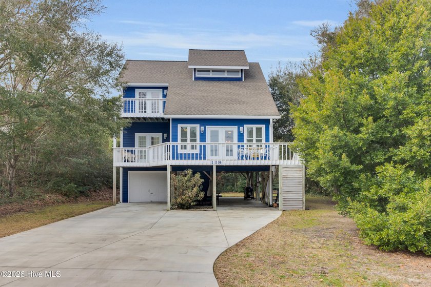 Located in the heart of Emerald Isle, this beautifully - Beach Home for sale in Emerald Isle, North Carolina on Beachhouse.com