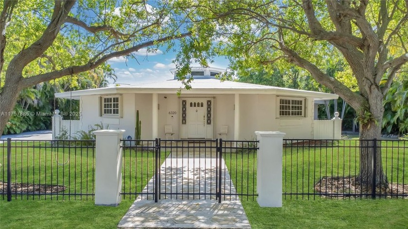 Discover Kings Bay, an exclusive private marina community in - Beach Home for sale in Coral Gables, Florida on Beachhouse.com