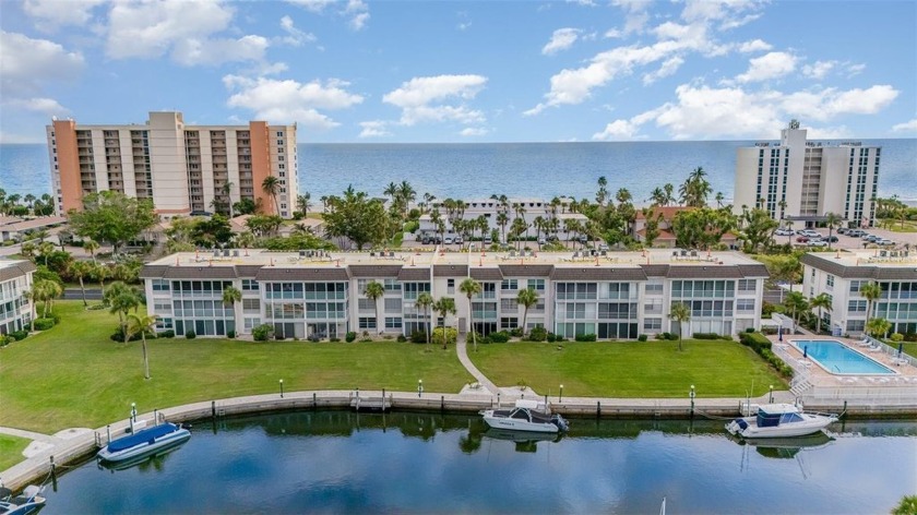 Offers 1% lender credit at closing. Seller is offering $10,000 - Beach Condo for sale in Longboat Key, Florida on Beachhouse.com