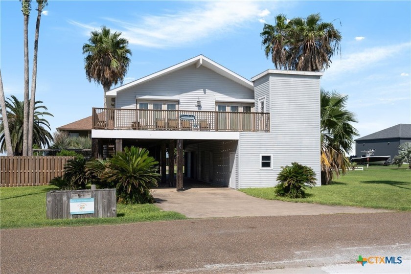 Fully furnished, move-in ready home situated on two lots - Beach Home for sale in Port Mansfield, Texas on Beachhouse.com