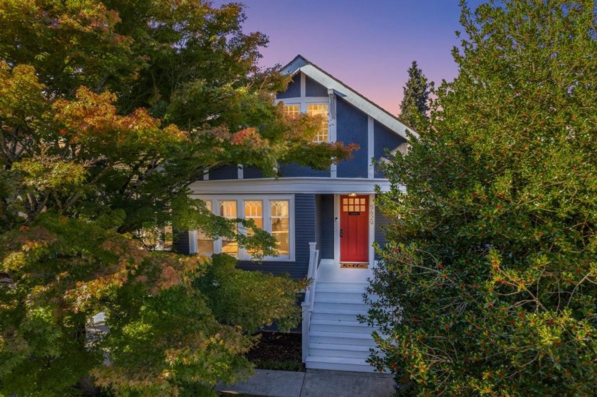 Nestled on a tree-lined Ravenna street, this classic Craftsman - Beach Home for sale in Seattle, Washington on Beachhouse.com
