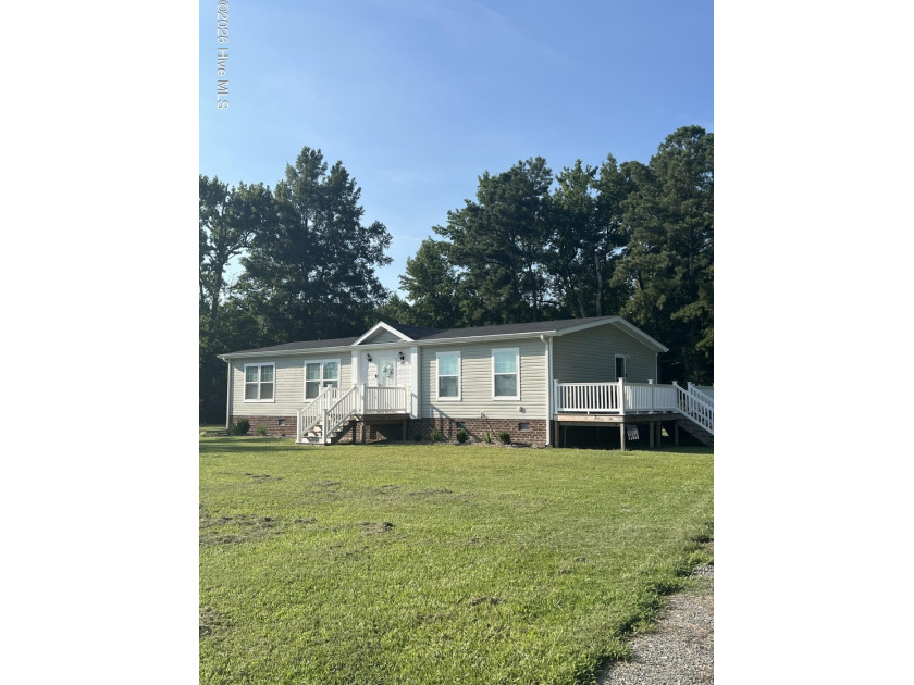 Beautiful 3 Bedroom, 2 Bath Oakwood Homes Rocketeer Model - Beach Home for sale in Hertford, North Carolina on Beachhouse.com