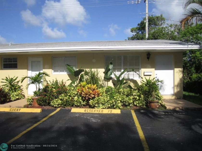 Check out this rare and truly unique 2/2 corner villa. This unit - Beach Condo for sale in Fort Lauderdale, Florida on Beachhouse.com