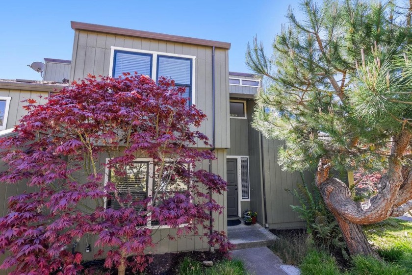 This lovely 3 bedroom townhouse is just a couple of blocks to - Beach Townhome/Townhouse for sale in Soquel, California on Beachhouse.com