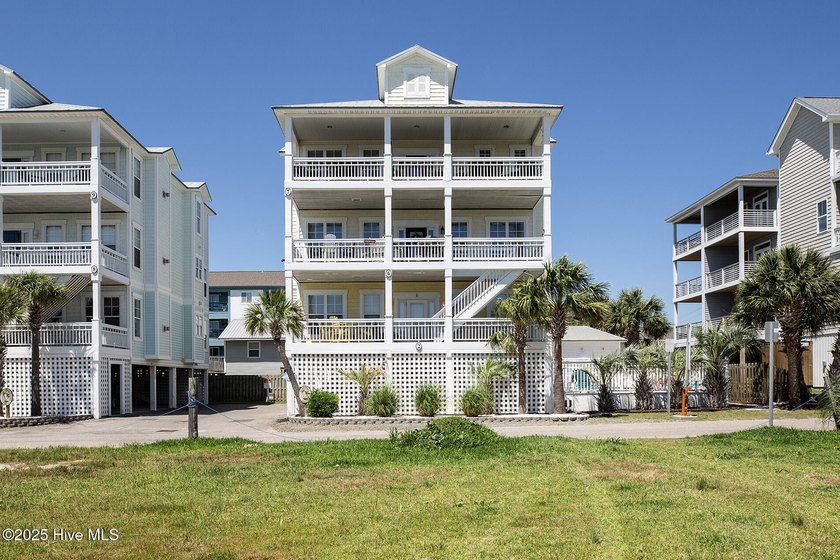 Just steps from the beach access and all the fun in Carolina - Beach Condo for sale in Carolina Beach, North Carolina on Beachhouse.com