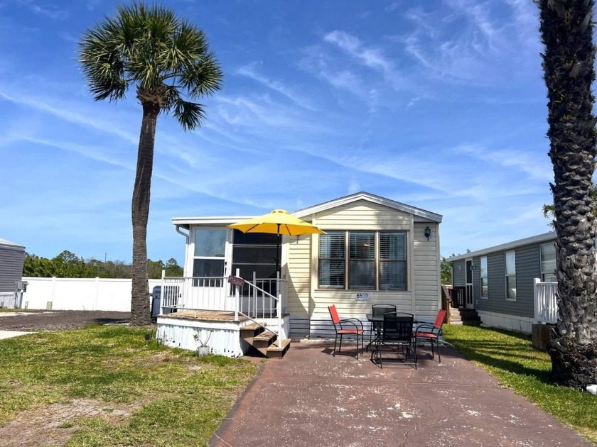 THIS NEWLY RENOVATED, MOVE-IN READY HOME IS a 2-Bedroom - Beach Home for sale in Port Richey, Florida on Beachhouse.com