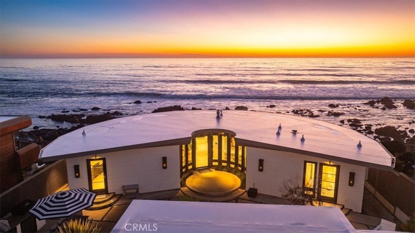 Oceanfront Mid-Century Modern Estate -- Main Residence and Guest - Beach Home for sale in Cambria, California on Beachhouse.com