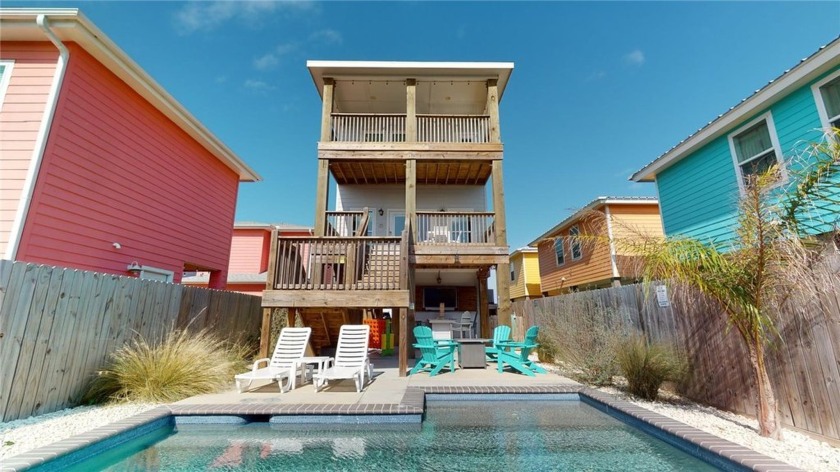 Beach side Old Town stunner with private pool! This 4 bedroom, 4 - Beach Home for sale in Port Aransas, Texas on Beachhouse.com