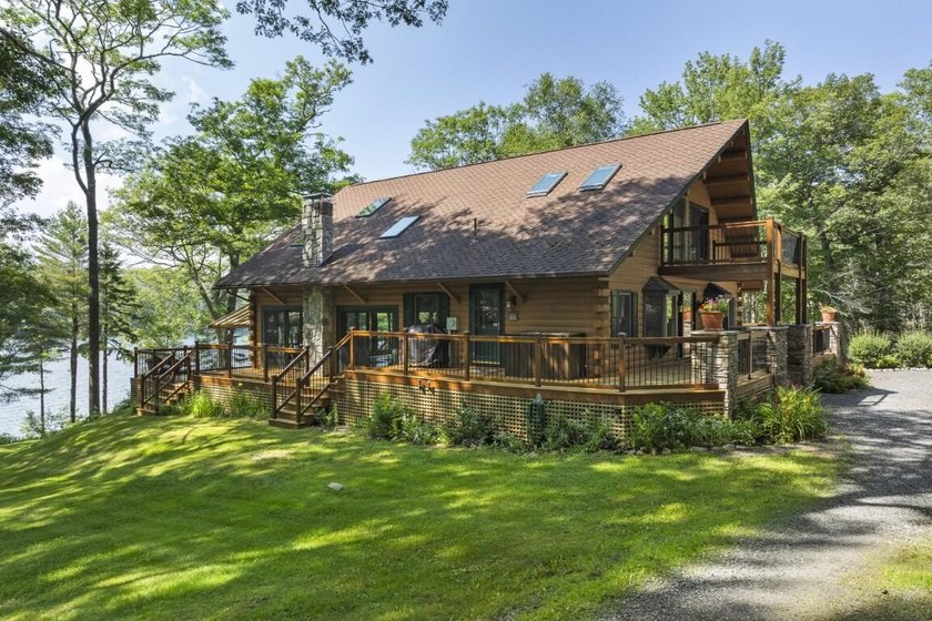 Welcome to *Osprey Lodge*, a peaceful island retreat on the - Beach Home for sale in Boothbay, Maine on Beachhouse.com