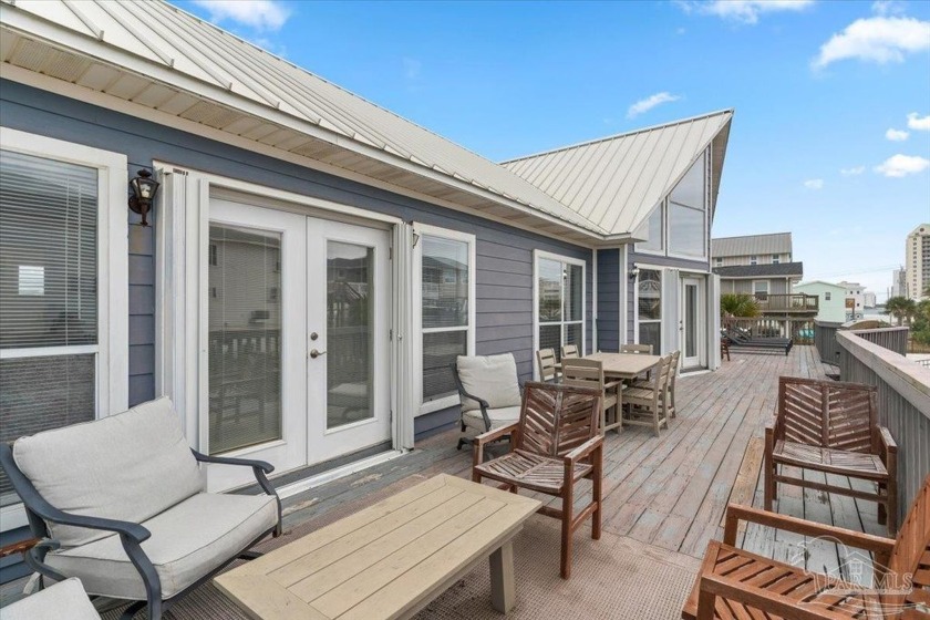 TURN KEY. Rental income of $100k Plus ,The Demand for this - Beach Home for sale in Navarre Beach, Florida on Beachhouse.com
