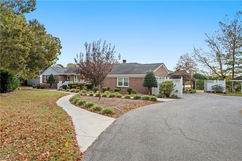 What a fantastic opportunity to make this sprawling ranch with - Beach Home for sale in Suffolk, Virginia on Beachhouse.com