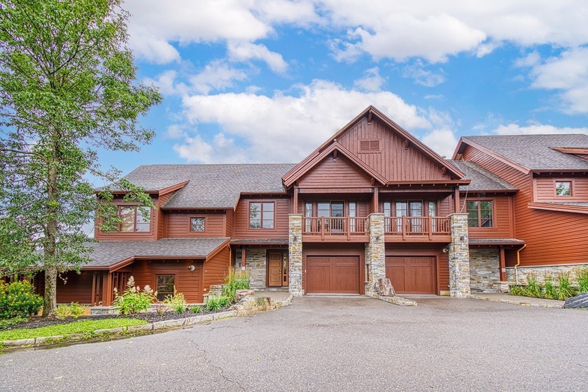 **Domaine Nansen - Legendes - Storied Places** Luxurious fully - Beach Condo for sale in Mont-Tremblant, QC on Beachhouse.com