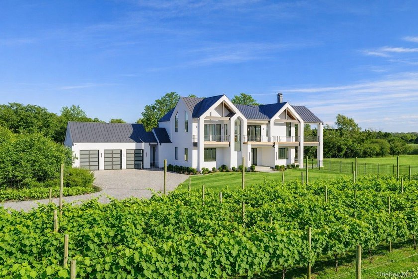 Soundview on the Vines presents a rare opportunity to own a new - Beach Home for sale in Southold, New York on Beachhouse.com