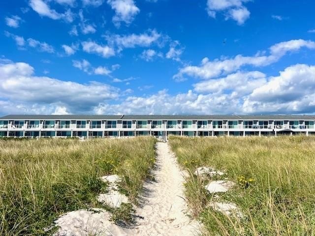 **Premier Oceanfront Condominium in the Hamptons - First Time on - Beach Condo for sale in Westhampton Beach, New York on Beachhouse.com