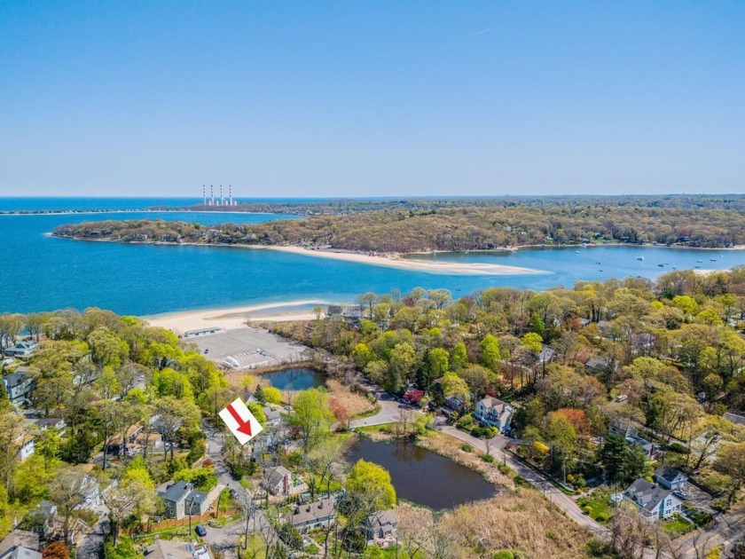 Welcome to this spacious High-Ranch Estate overlooking the - Beach Home for sale in Huntington, New York on Beachhouse.com