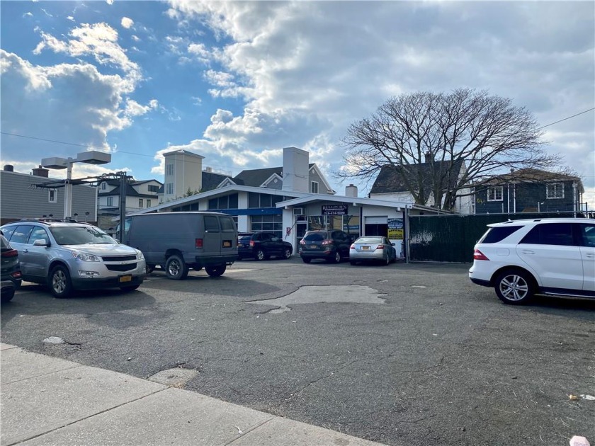 OPPORTUNITY TO DEVELOP A PRIME PIECE OF REAL ESTATE IN THE HEART - Beach Commercial for sale in Belle Harbor, New York on Beachhouse.com
