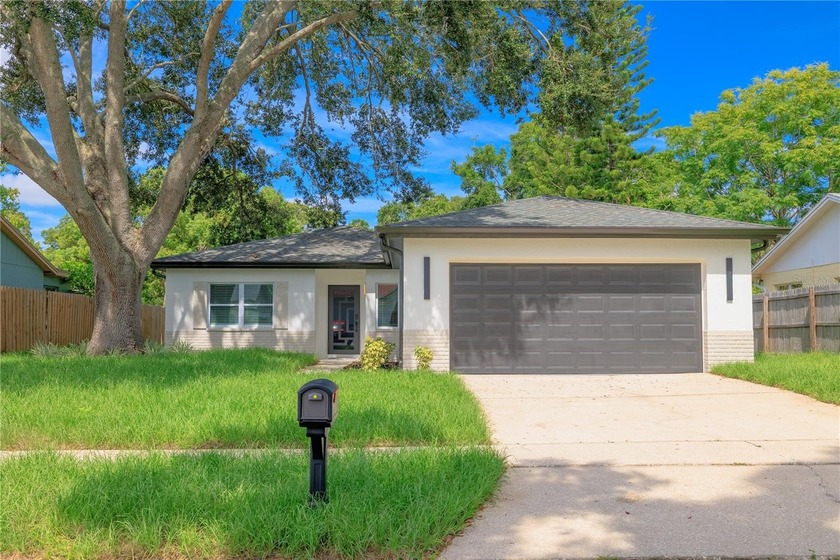 Under contract-accepting backup offers. Modern Elegance in the - Beach Home for sale in Palm Harbor, Florida on Beachhouse.com