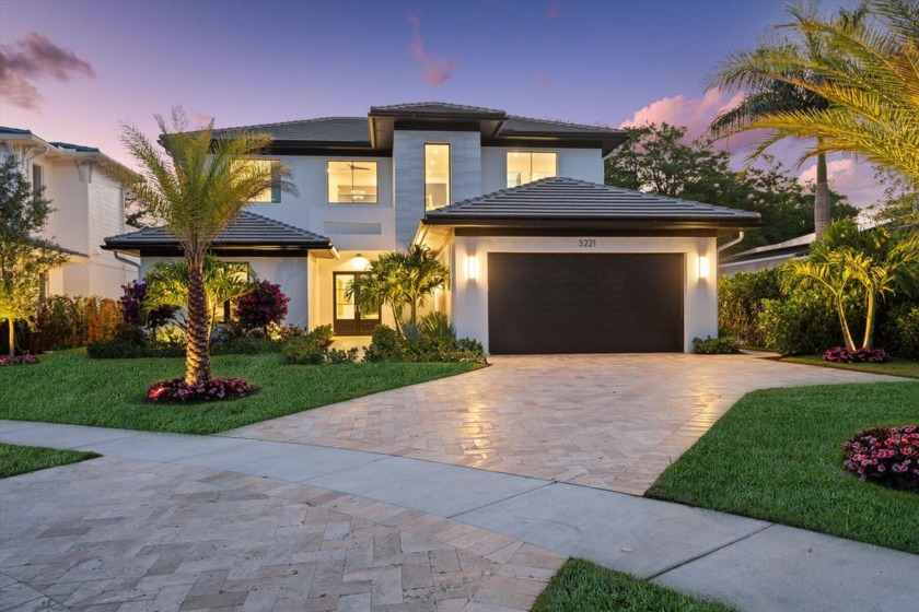 Welcome to luxury living at its finest in this exquisite - Beach Home for sale in Wellington, Florida on Beachhouse.com