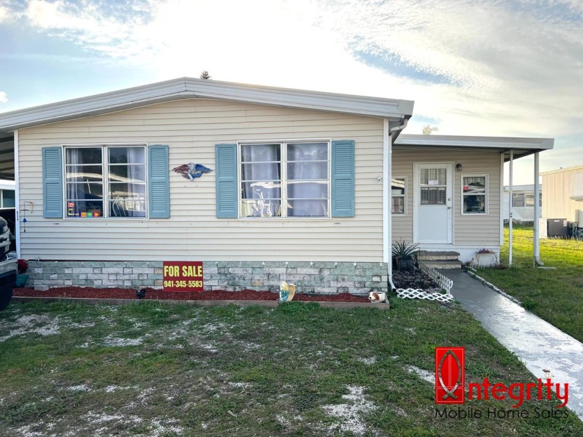 MOTIVATED SELLER! Welcome to your spacious and inviting mobile - Beach Home for sale in Ellenton, Florida on Beachhouse.com