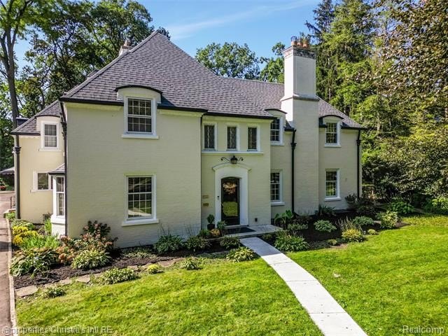 A rare opportunity to own one of Sherwood Forest's most - Beach Home for sale in Detroit, Michigan on Beachhouse.com