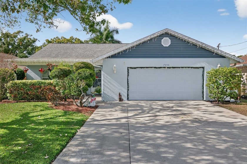New Home for the New Year!  Built in 2000, this block - Beach Home for sale in Pinellas Park, Florida on Beachhouse.com