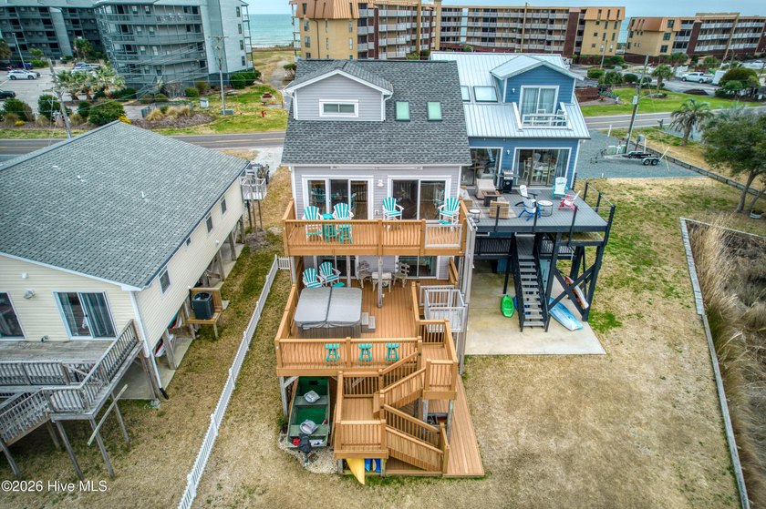 Completely Renovated--Panoramic sound views--Close beach - Beach Townhome/Townhouse for sale in North Topsail Beach, North Carolina on Beachhouse.com