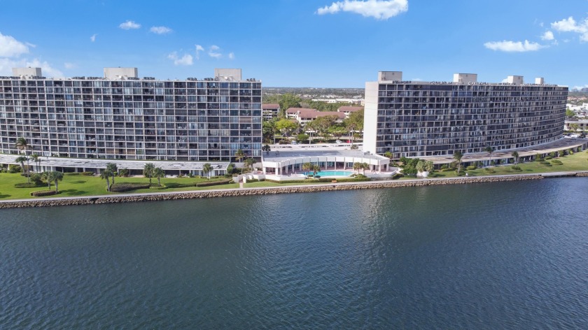 Welcome to waterfront living at the desirable Old Port Cove! - Beach Condo for sale in North Palm Beach, Florida on Beachhouse.com