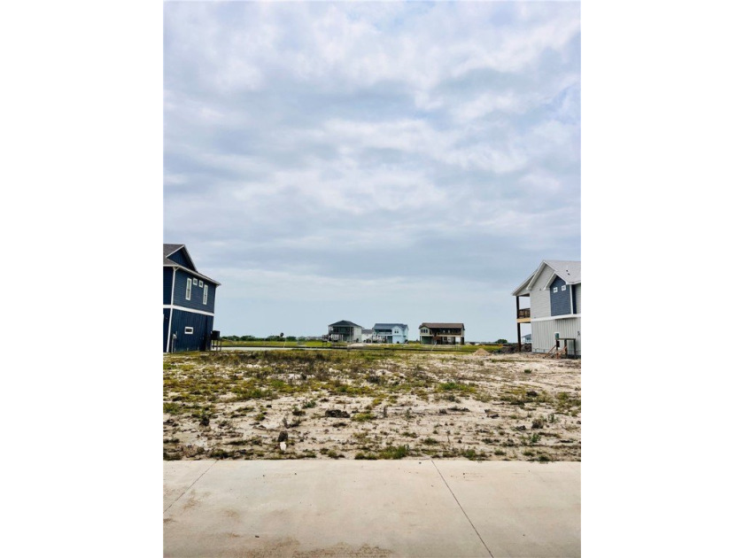 It is time to reward yourself with the home of your dreams? This - Beach Lot for sale in Rockport, Texas on Beachhouse.com