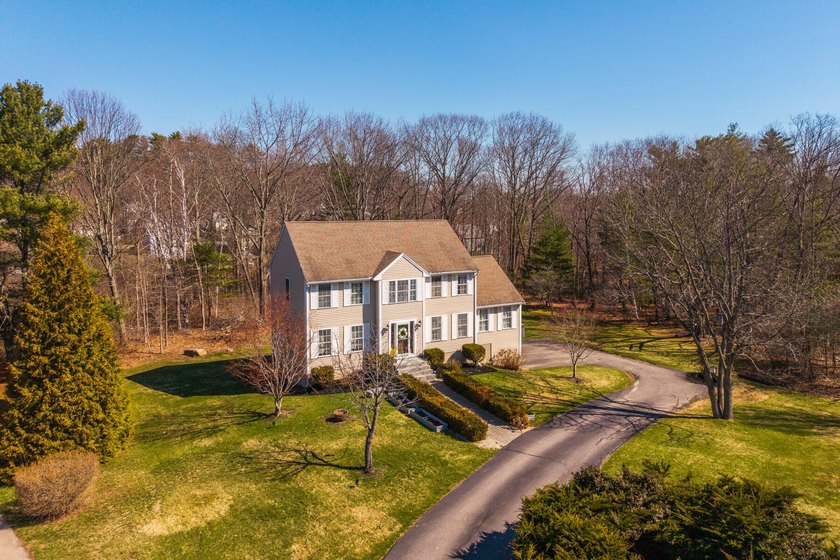 Rare offering in this charming coastal neighborhood. Tucked away - Beach Home for sale in Kittery, Maine on Beachhouse.com