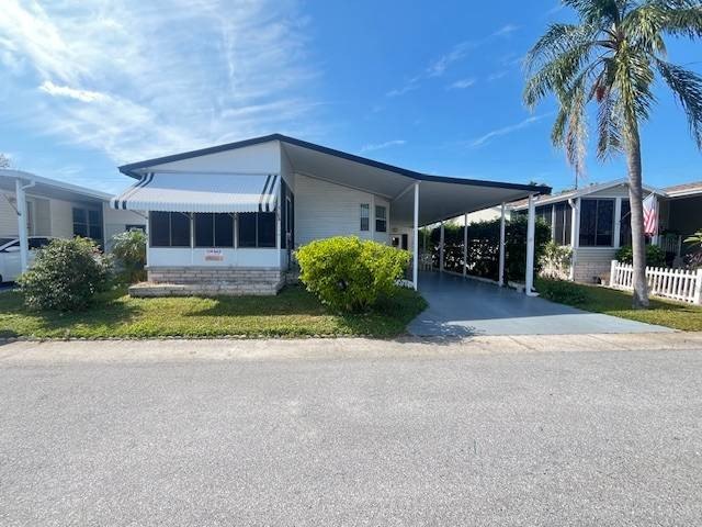 Situated on Florida's West Coast, in the heart of the popular - Beach Home for sale in Dunedin, Florida on Beachhouse.com