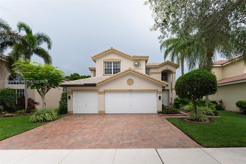 STUNNING LAKEFRONT HOME IN PRESTIGIOUS WEST MIRAMAR TURNKEY - - Beach Home for sale in Miramar, Florida on Beachhouse.com