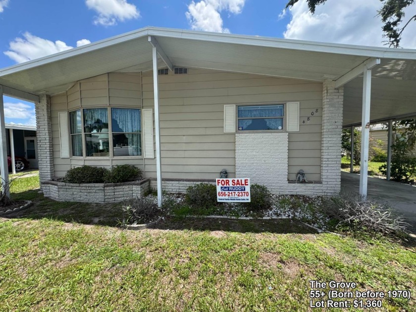 ***MOTIVATED SELLER = BRING ALL OFFERS***    This spacious home - Beach Home for sale in Bradenton, Florida on Beachhouse.com