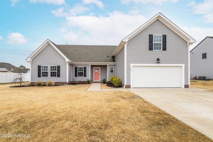 Only 4 minutes to the VA/NC line, enjoy the convenience of an - Beach Home for sale in Moyock, North Carolina on Beachhouse.com