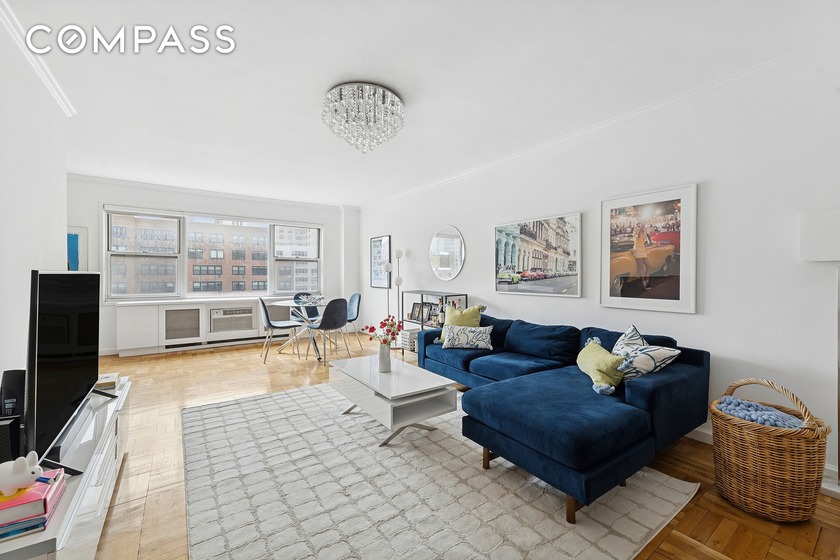 Situated in the heart of the Upper East Side, 10F is a sun - Beach Condo for sale in New York, New York on Beachhouse.com