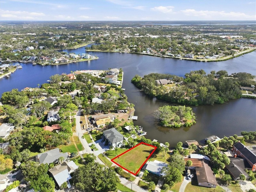 Dreaming of life on the water? Whether you enjoy boating, jet - Beach Lot for sale in Tarpon Springs, Florida on Beachhouse.com